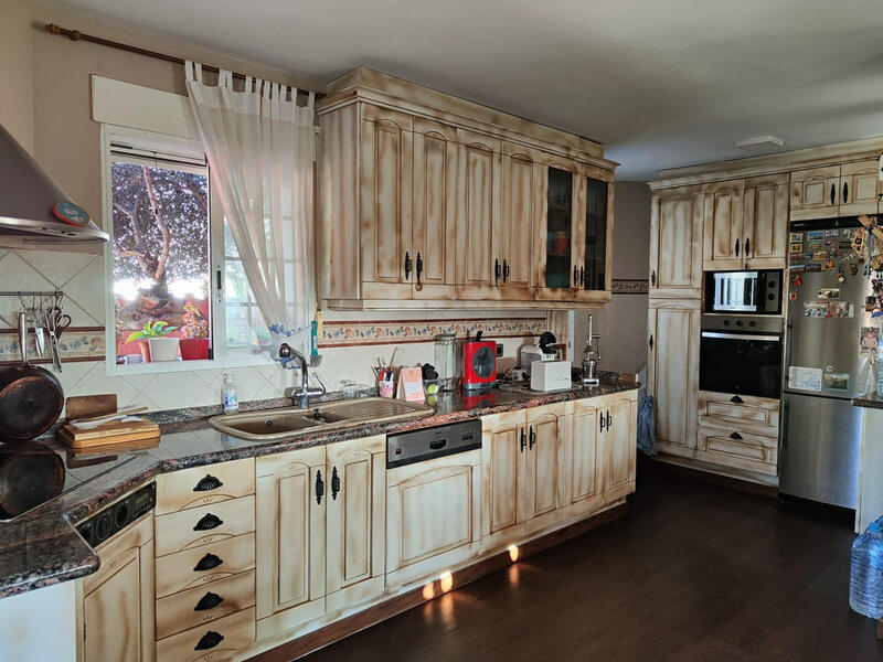 4 Schlafzimmer Villa zu verkaufen