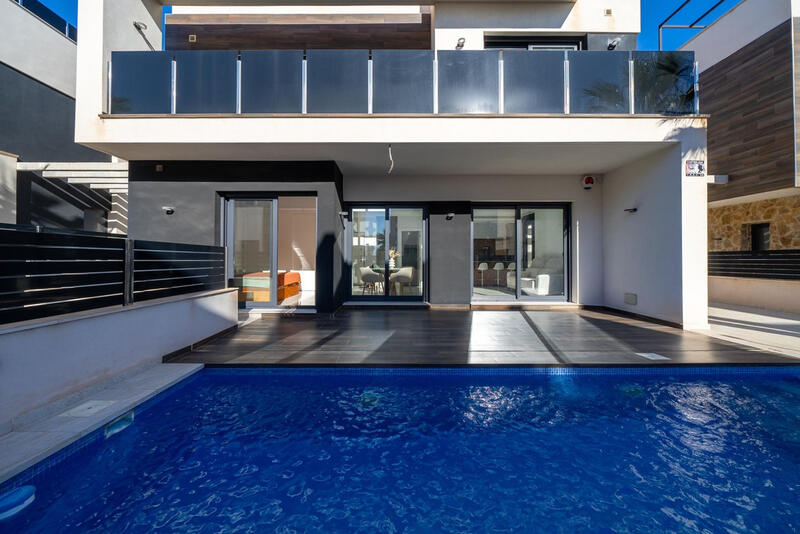 Villa for sale in Cabo Roig, Alicante