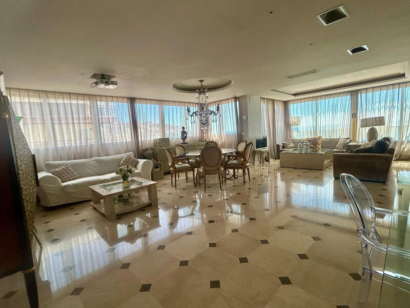 Apartment for sale in Benidorm, Alicante