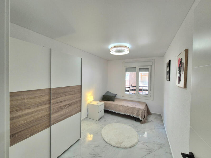 3 bedroom Apartment for sale