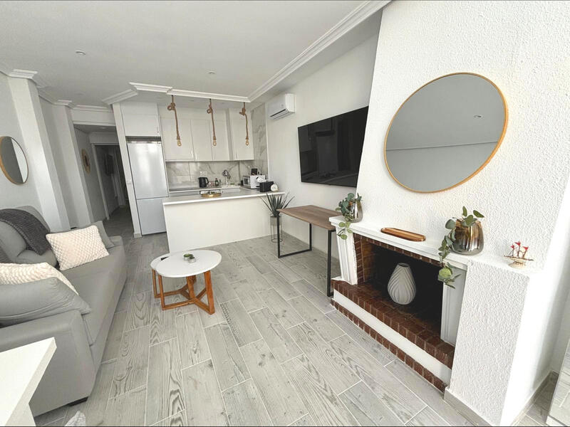 Villa til salg i Torrevieja, Alicante