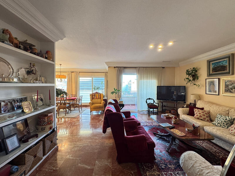 4 chambre Appartement à vendre