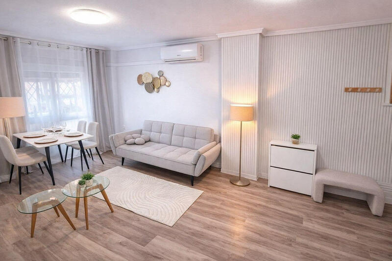 Apartment for sale in Torrevieja, Alicante