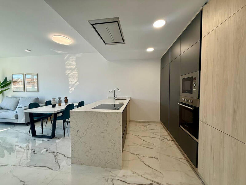 2 slaapkamer Appartement Te koop