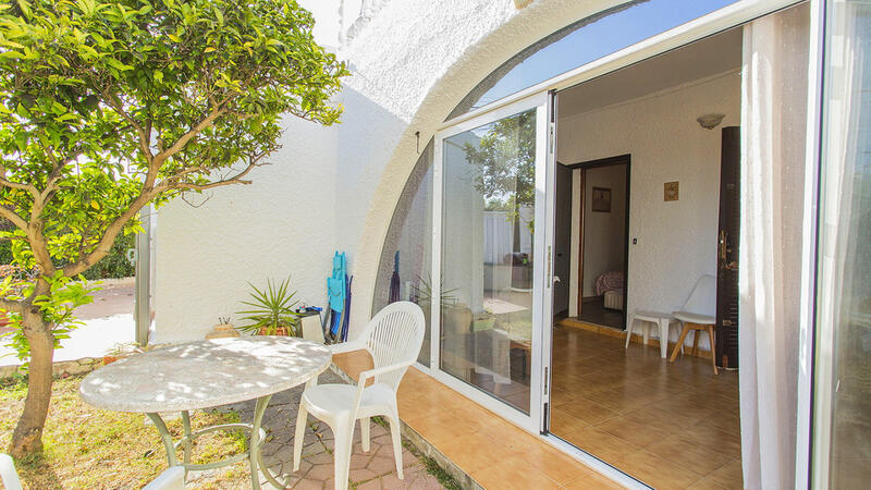 2 bedroom Townhouse for sale