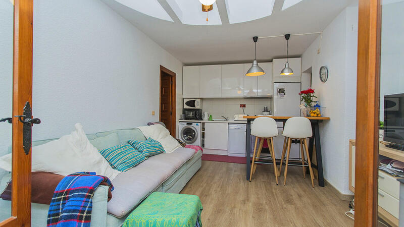 2 bedroom Townhouse for sale