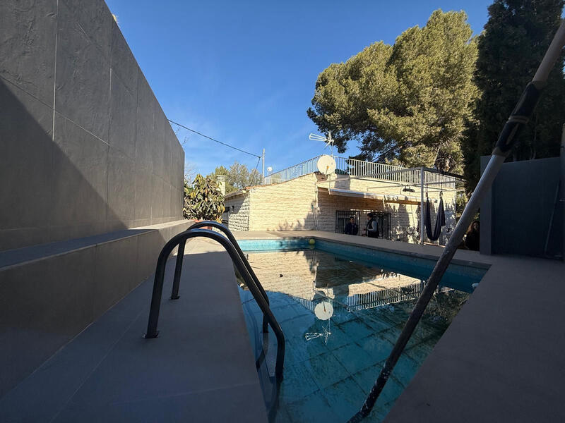 3 bedroom Country House for sale