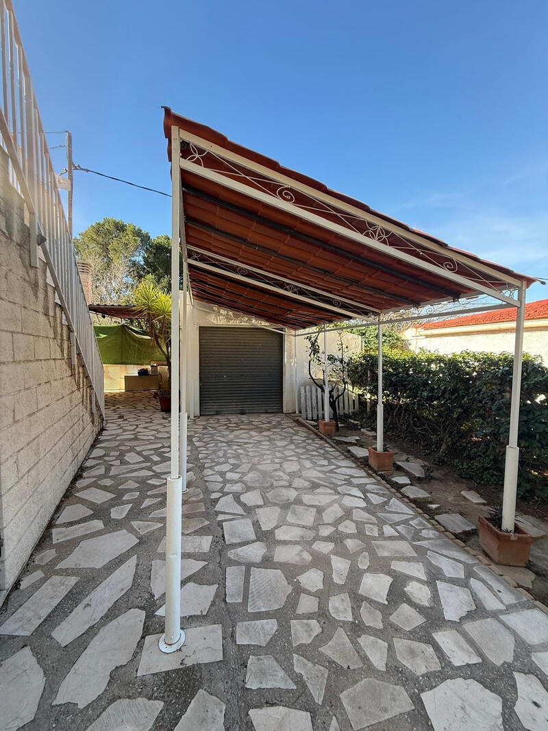 3 bedroom Country House for sale