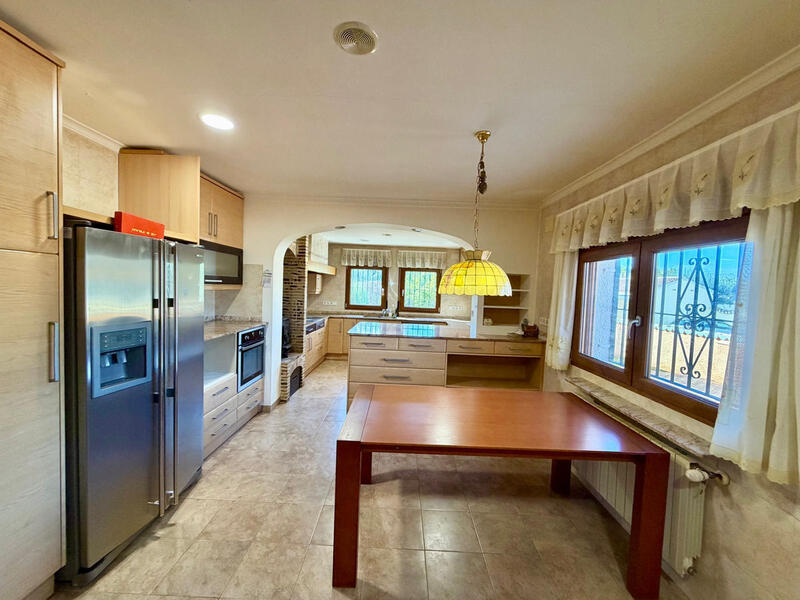 8 Cuarto Villa en venta