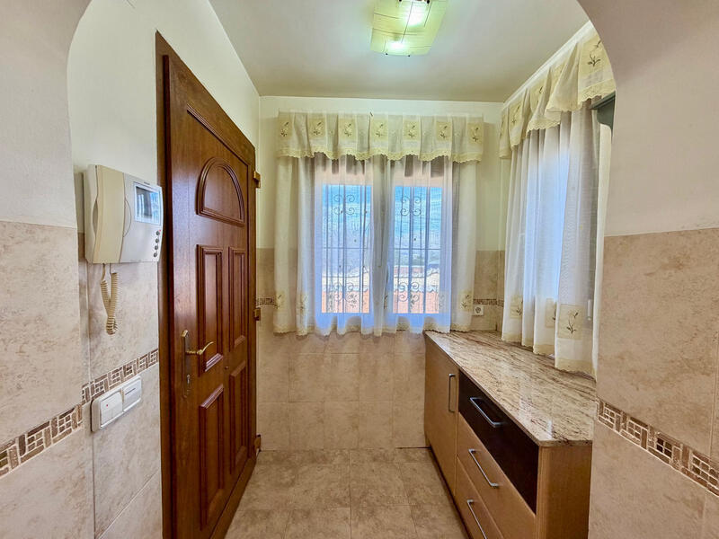 8 Cuarto Villa en venta