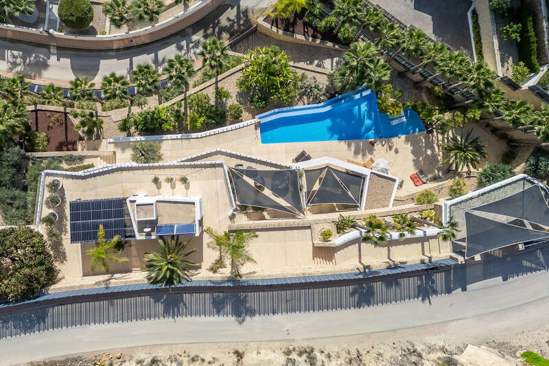 4 спальная комната вилла продается