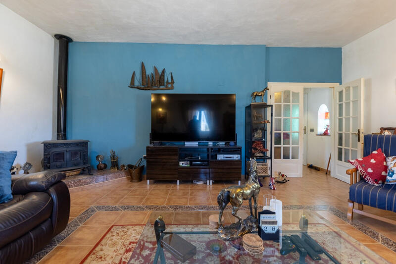 3 bedroom Country House for sale