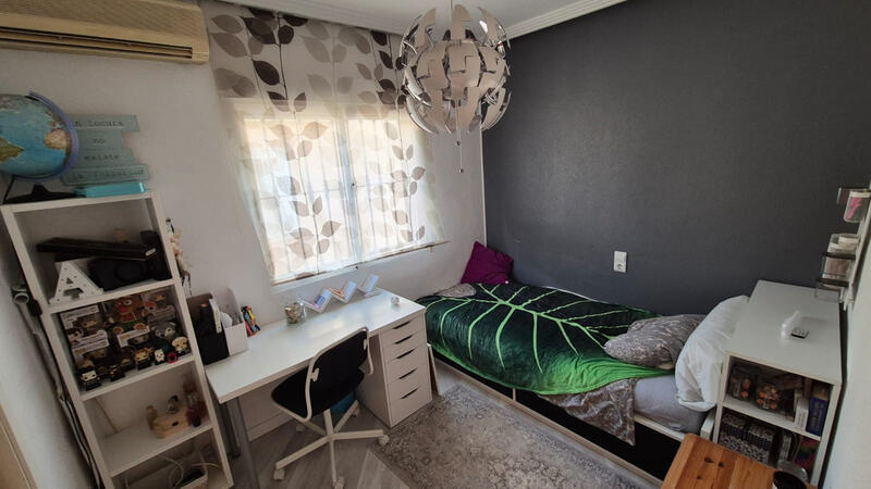 2 Cuarto Villa en venta