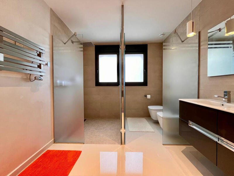 4 Schlafzimmer Villa zu verkaufen