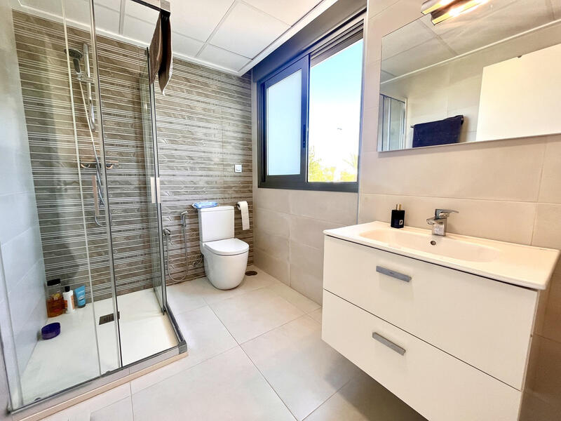 4 slaapkamer Villa Te koop