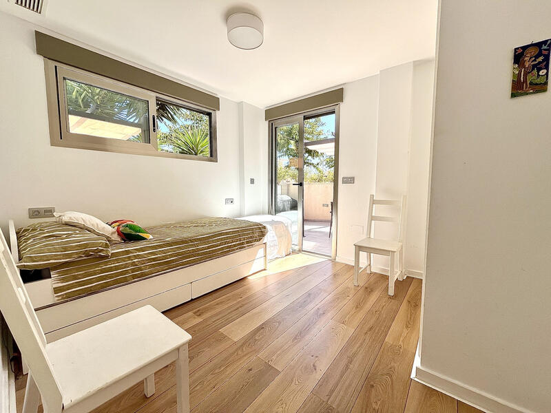 4 slaapkamer Villa Te koop