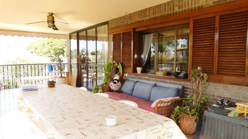 4 slaapkamer Villa Te koop