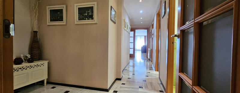 4 chambre Appartement à vendre