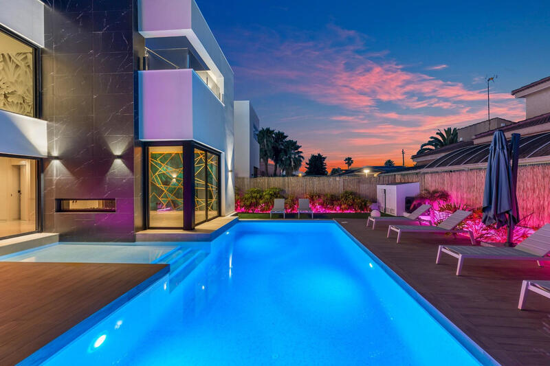 3 bedroom Villa for sale