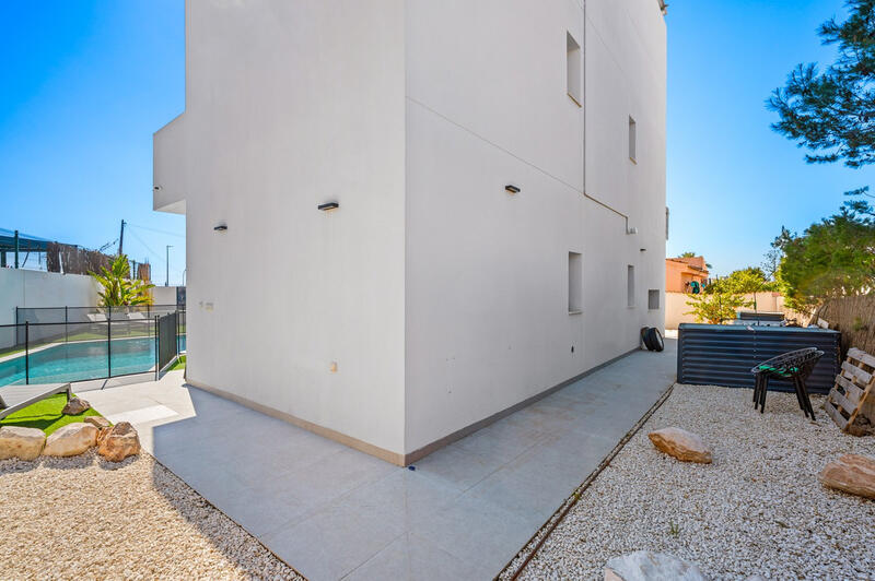 4 Schlafzimmer Villa zu verkaufen