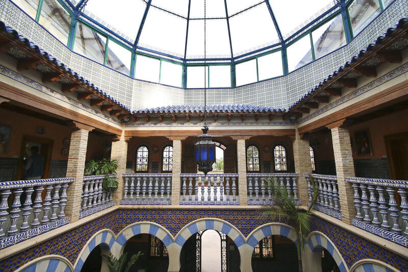 5 bedroom Villa for sale