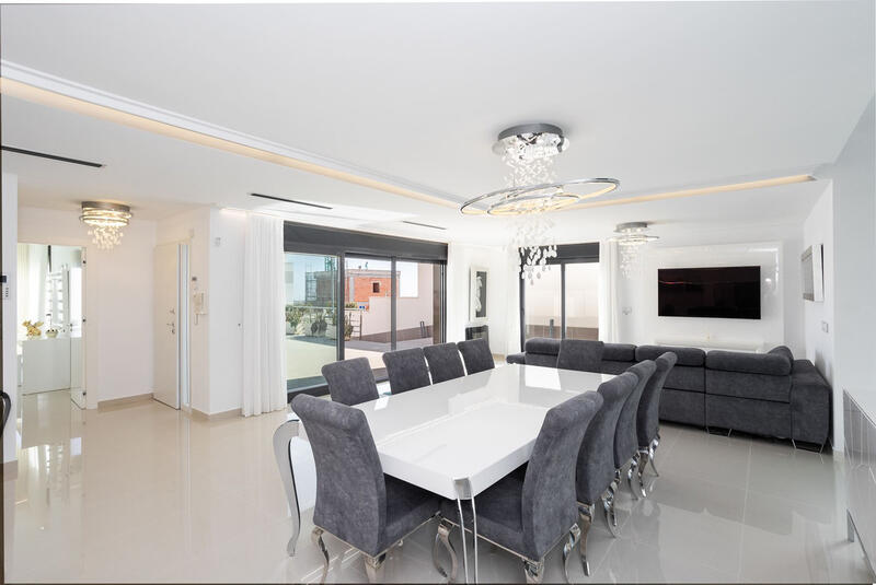 5 soverom Villa til salgs