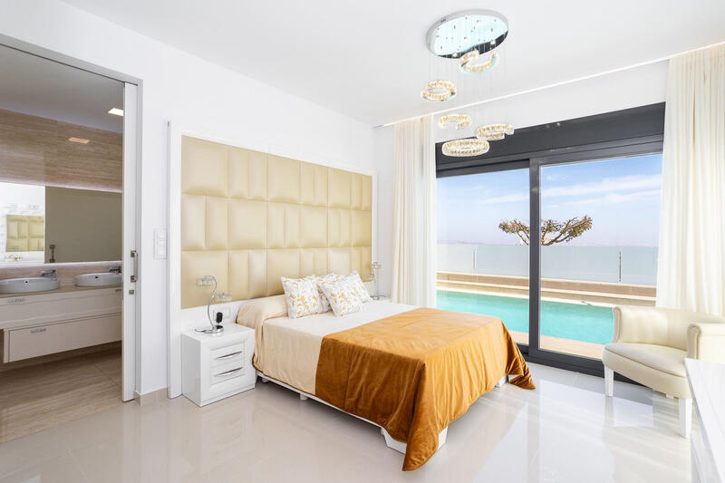 5 soverom Villa til salgs