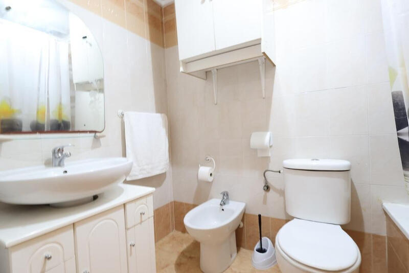 3 slaapkamer Gezinswoning Te koop