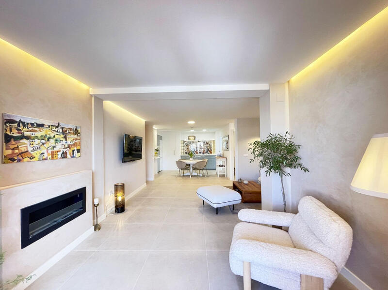 3 bedroom Apartment for sale