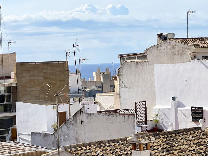 3 bedroom Apartment for sale