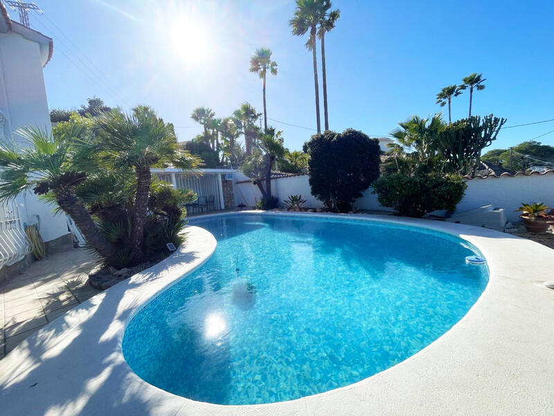 4 Cuarto Villa en venta