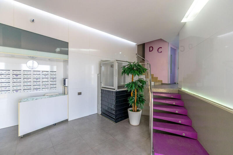 4 bedroom Apartment for sale