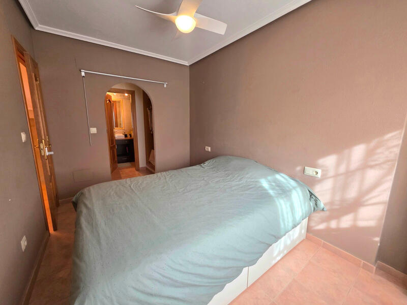 4 bedroom Townhouse for sale