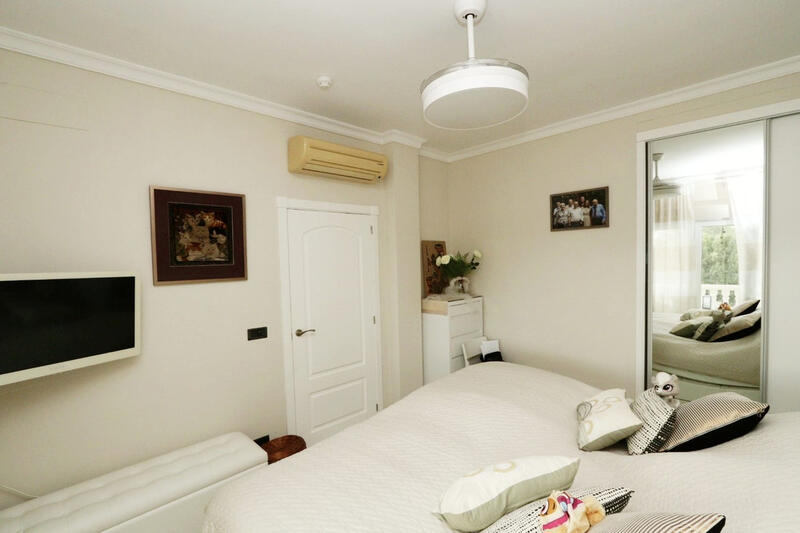 2 slaapkamer Appartement Te koop