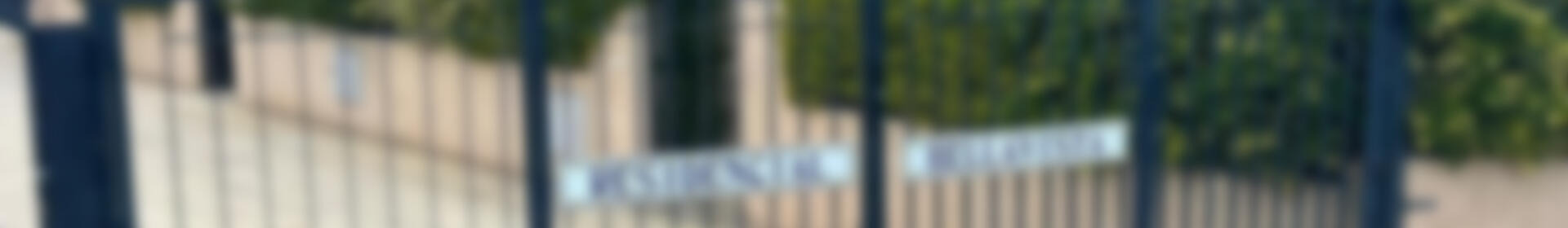 3 спальная комната городская тюрьма продается