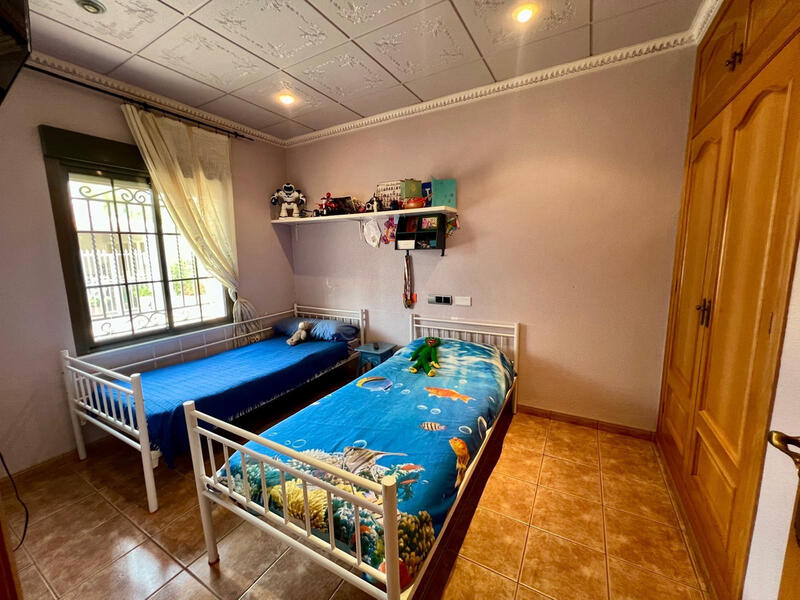 3 Schlafzimmer Stadthaus zu verkaufen