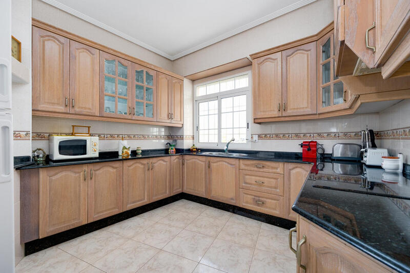 4 Schlafzimmer Appartement zu verkaufen