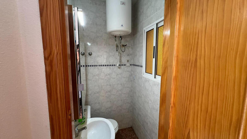 2 Cuarto Villa en venta