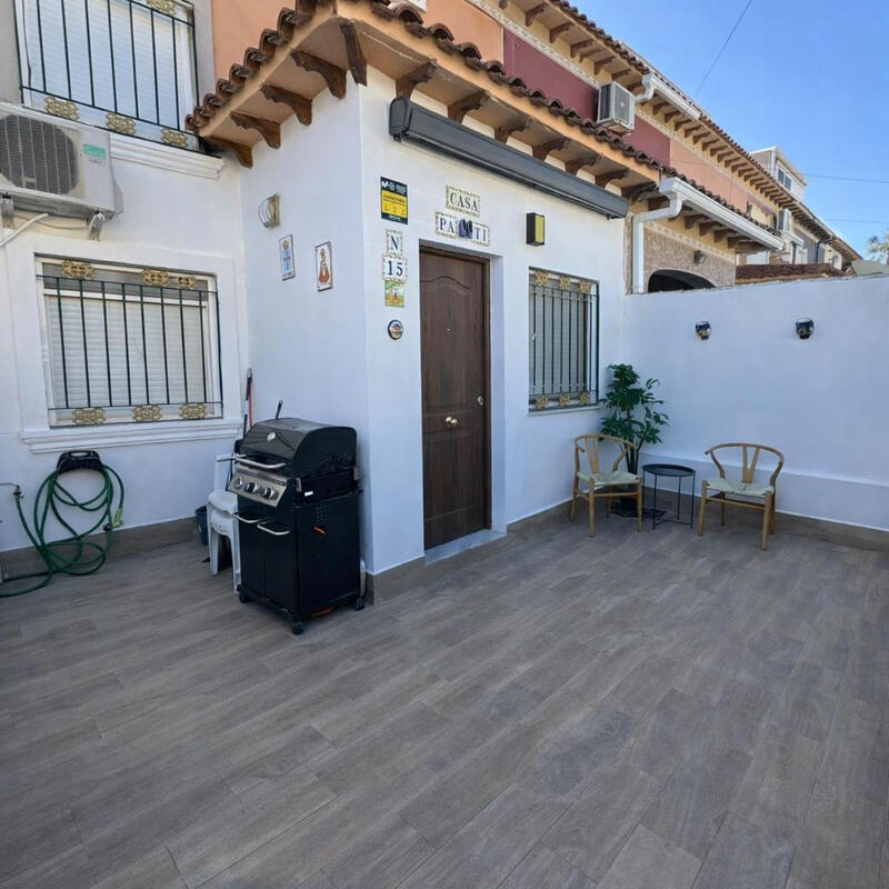 2 Cuarto Villa en venta