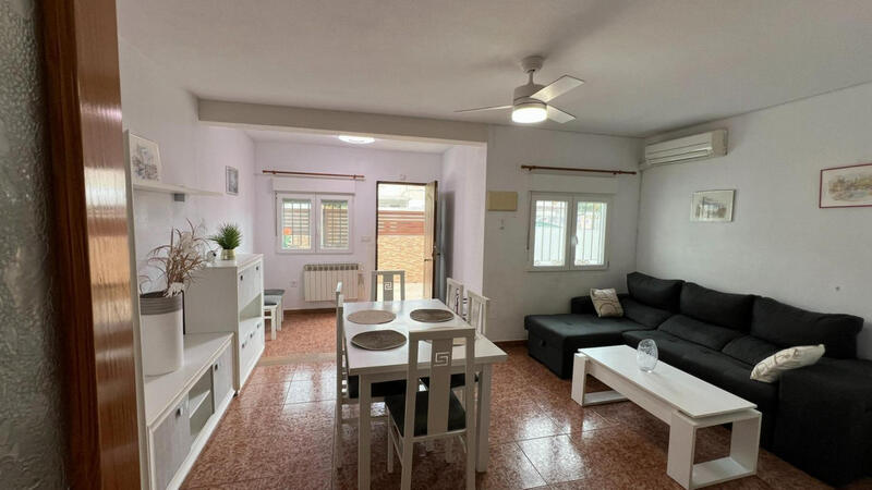 2 Cuarto Villa en venta