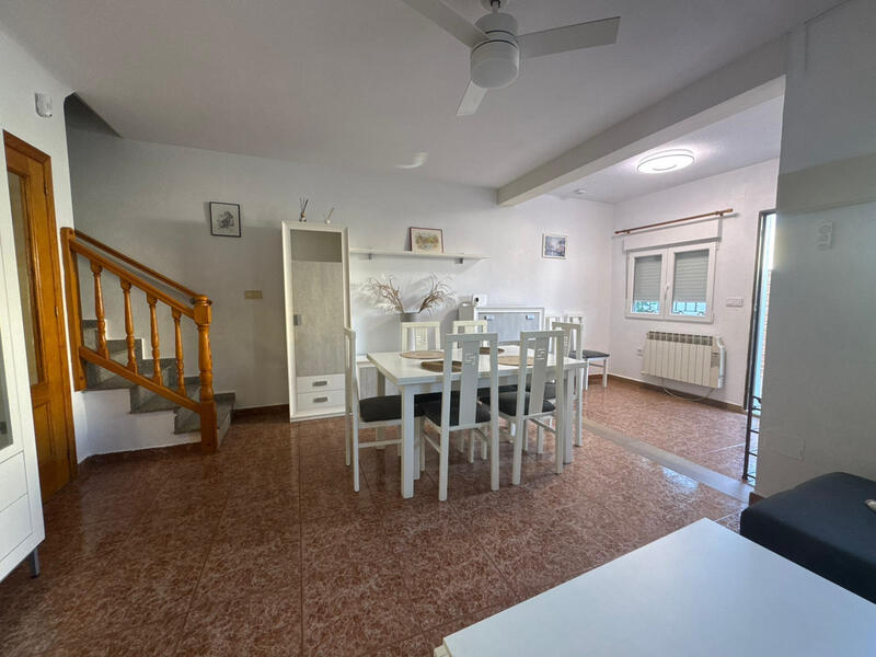 2 Cuarto Villa en venta