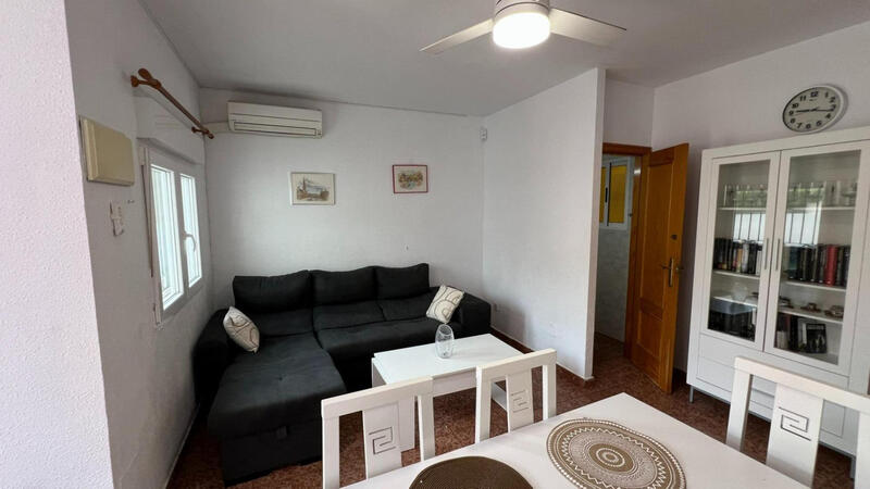 2 Cuarto Villa en venta
