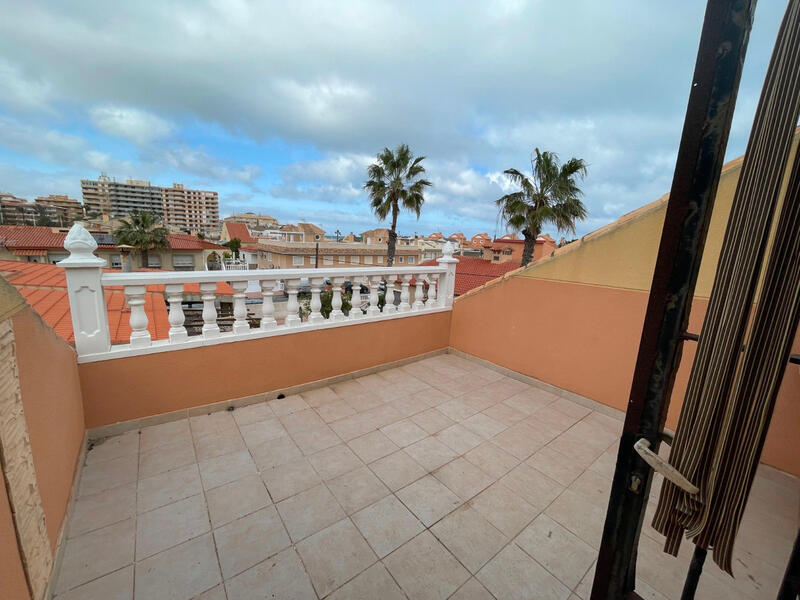 3 Cuarto Villa en venta