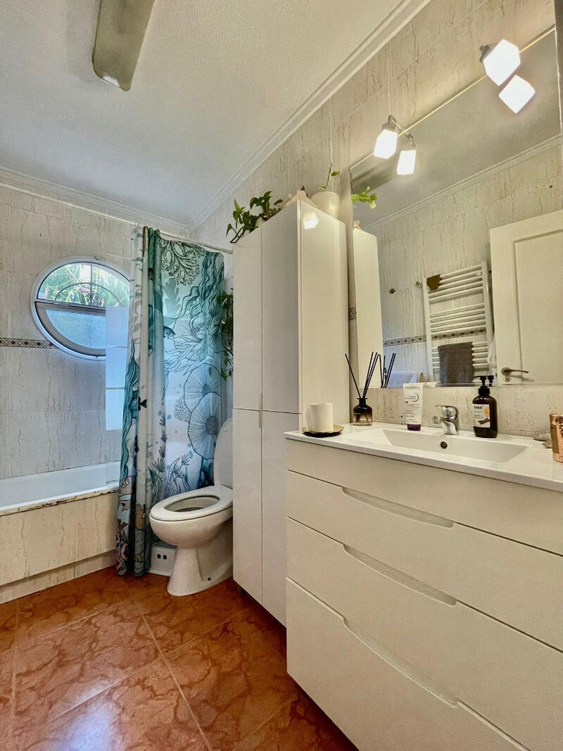 3 bedroom Townhouse for sale