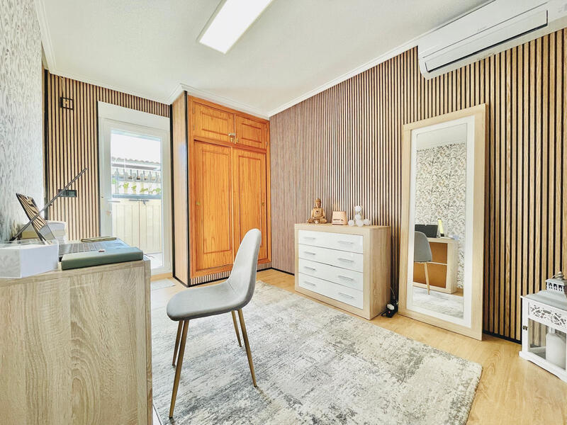 3 bedroom Townhouse for sale