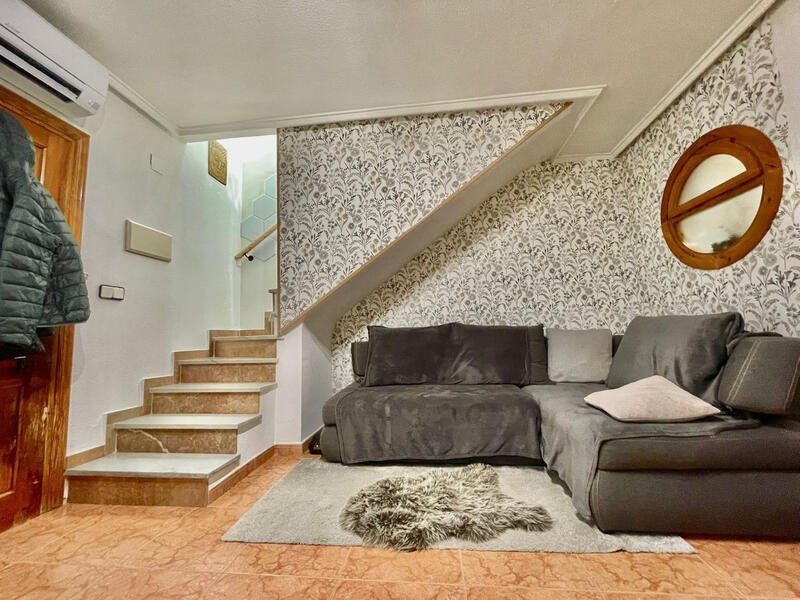 3 bedroom Townhouse for sale