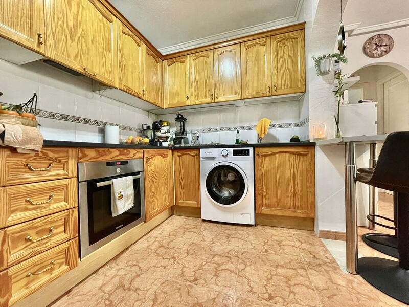 3 bedroom Townhouse for sale