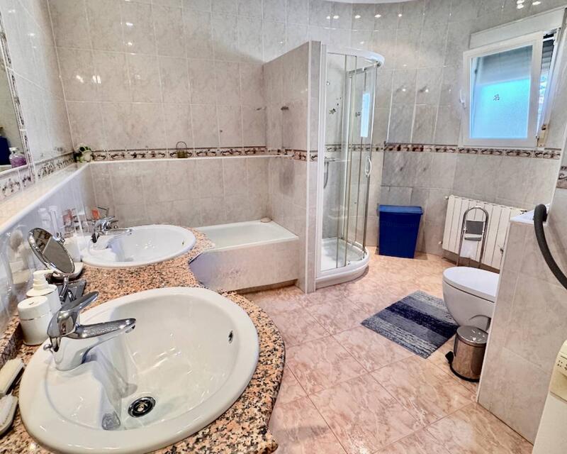 5 chambre Villa à vendre