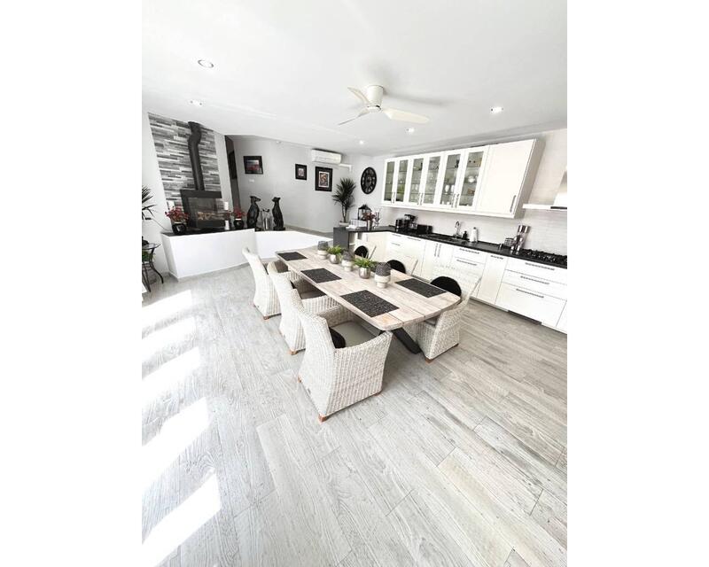 3 Cuarto Villa en venta