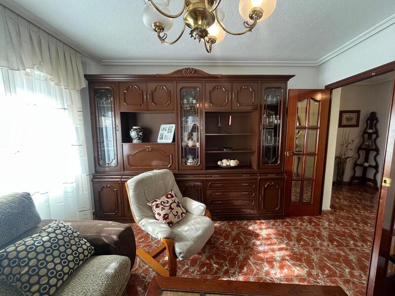 4 Cuarto Adosado en venta